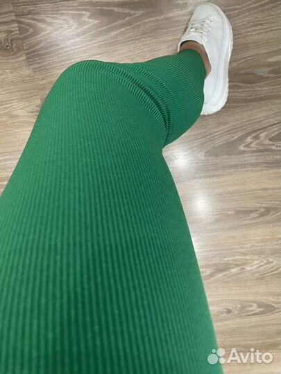 Костюм леггинсы футболка