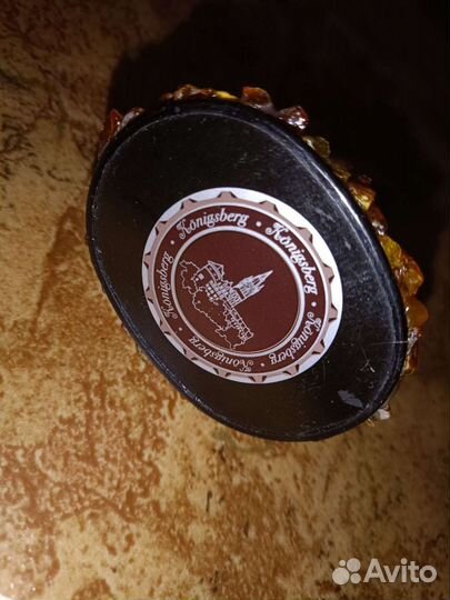 Сувенир ручной работы из янтаря