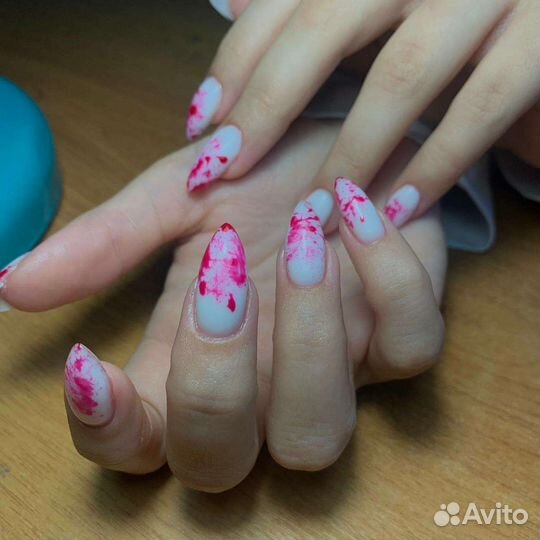 Маникюр, наращивание ногтей