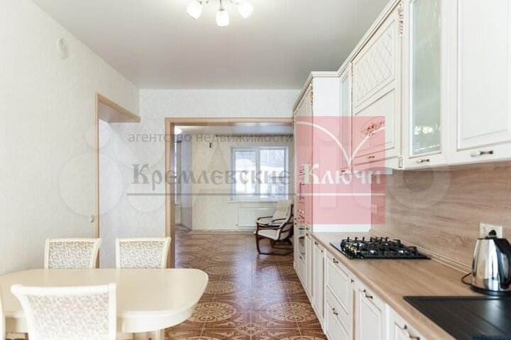 Коттедж 350 м² на участке 7 сот.