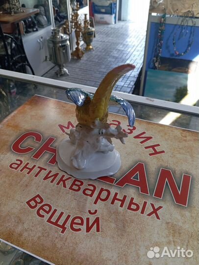 Фарфоровая статуэтка попугай Германия