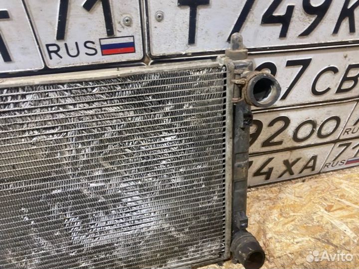 Радиатор охлаждения двигателя LADA Priora