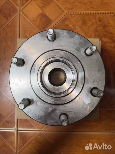 Ступица переднего колеса в сборе Паджеро 4 V97/V98