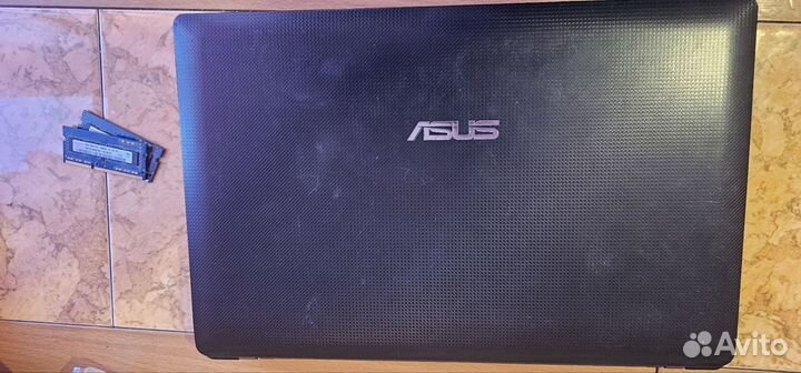 Ноутбук asus