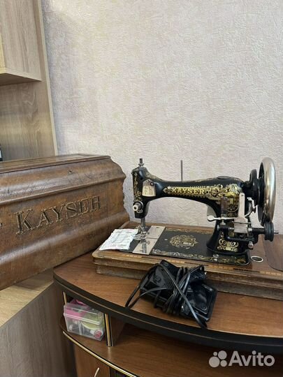 Швейная машинка кайзер