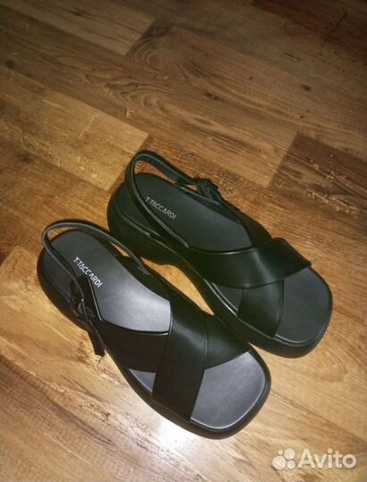 Сандалии на платформе женские 41 размера новые