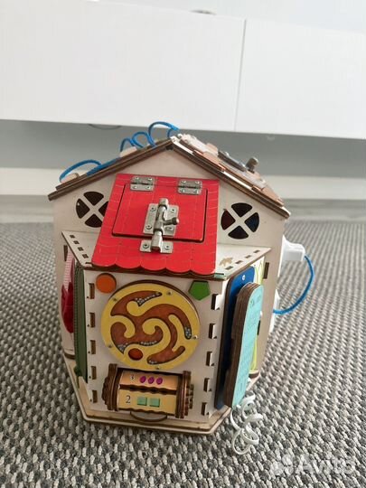 Бизиборд домик со светом