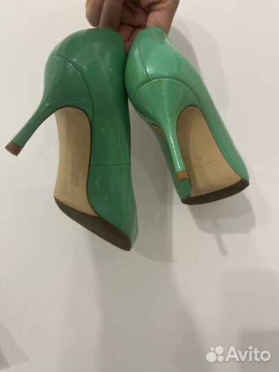 Туфли женские 37,5 натуральная кожа лак RendezVous