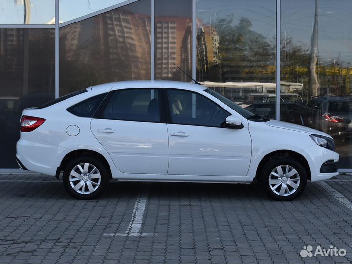 LADA Granta 1.6 МТ, 2023, 32 км