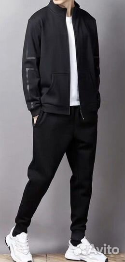 Спортивный костюм мужской новый
