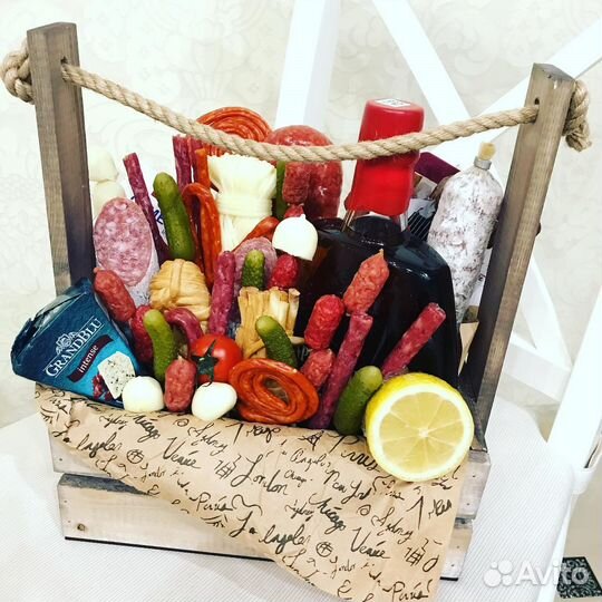 Изготовление открыток,папок,подарочных наборов