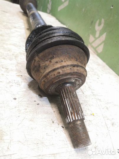 Полуось передняя правая Фольксваген Гольф 3 Венто