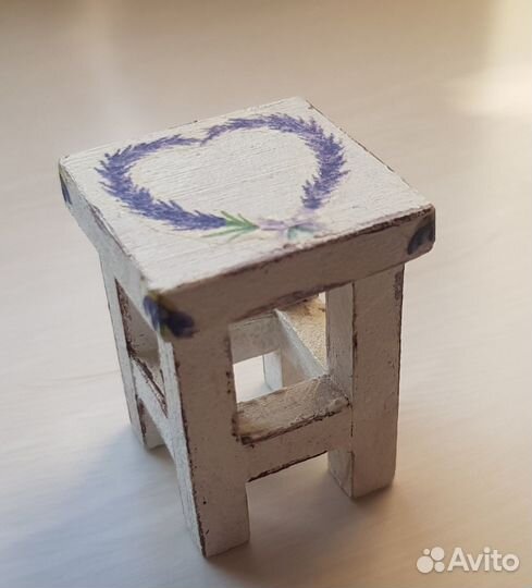 Табурет кукольный