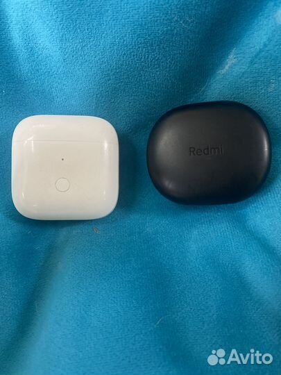 Продаю наушники две пары