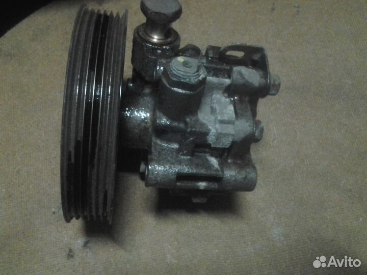 Lanser X/лансер 10 насос гур