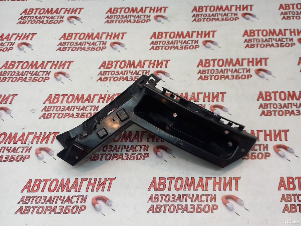 Кронштейн заднего бампера правый Джили Тугелла