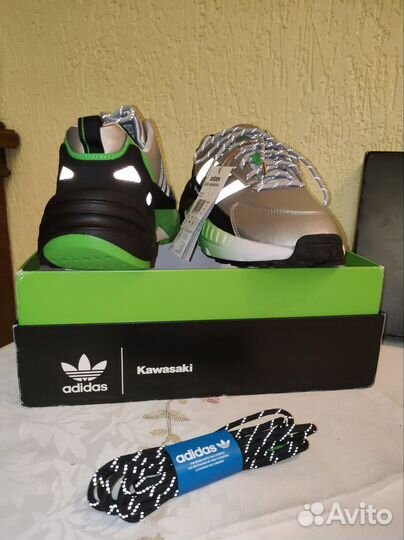 Adidas x Kawasaki Ninja - ZX 22 Boost