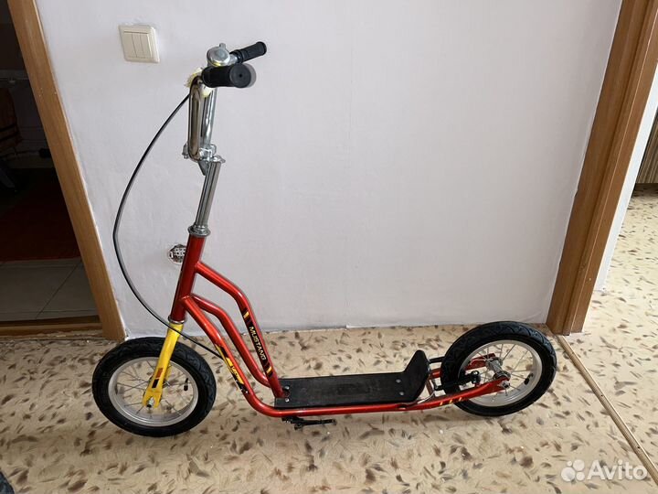 Самокат с надувными колесами Mustang