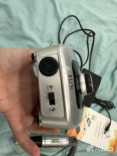 Аппарат для маникюра и педикюра