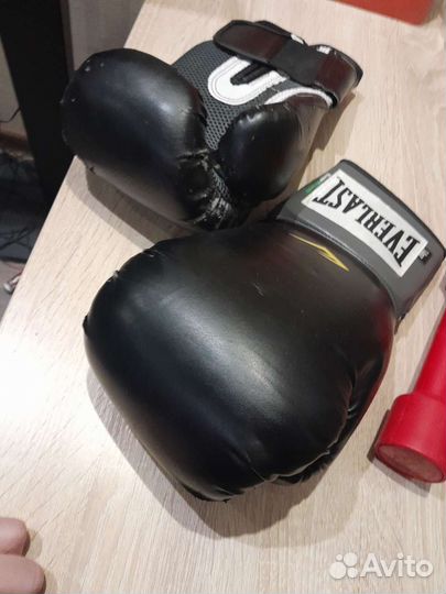 Боксерские перчатки 12 oz everlast