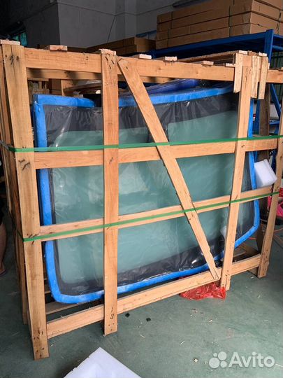 Tesla model Y/3 лобовое стекло оригинал