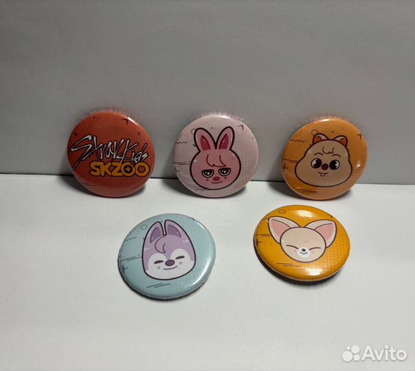 Значки stray kids