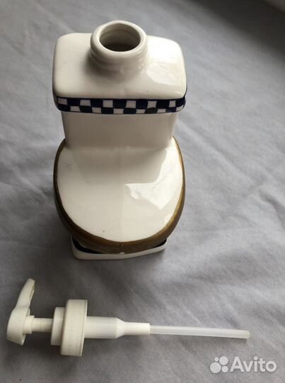 Дозатор для жидкого мыла «Унитаз», керамика