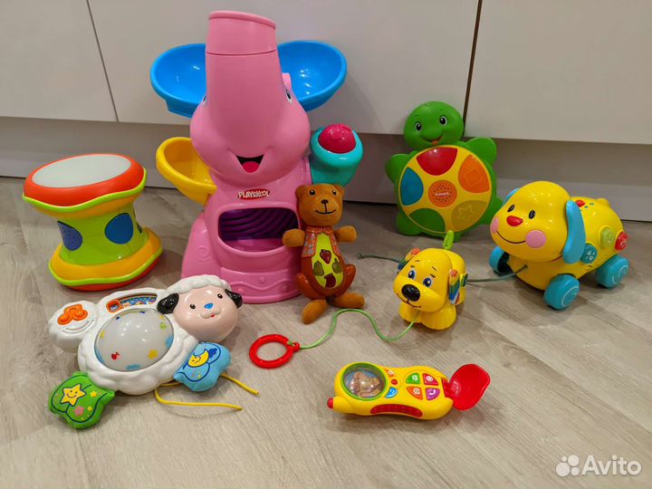 Фирменные музыкальные игрушки набором