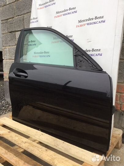 Передняя правая дверь Mercedes w204 w212