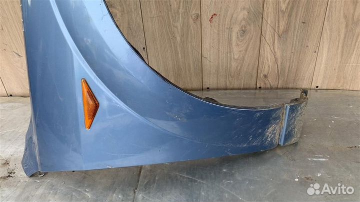 Крыло переднее правое от Opel Astra H / Family 20
