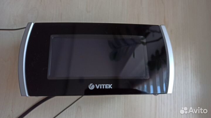 Радиочасы Vitek VT-3505