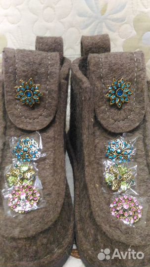 Брошь на валеши