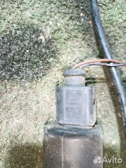 Мотор стеклоомывателя Audi 80 B3 JN 1.8