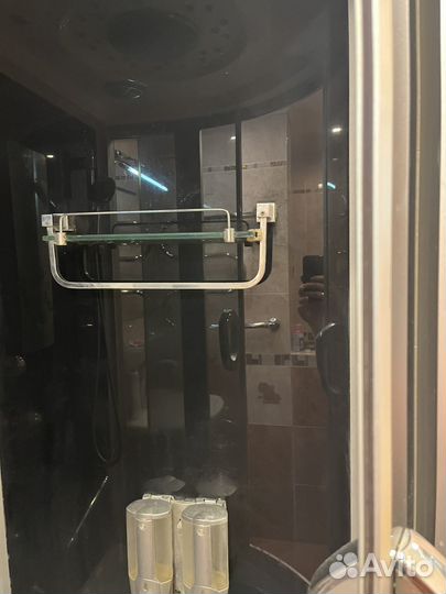 Душевая кабина 100х100 с небольшой ванной