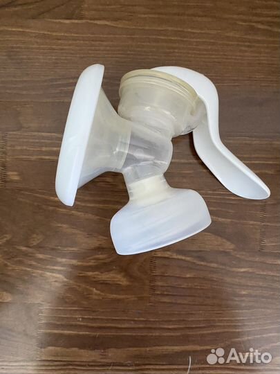 Молокоотсос avent ручной + бутылочки
