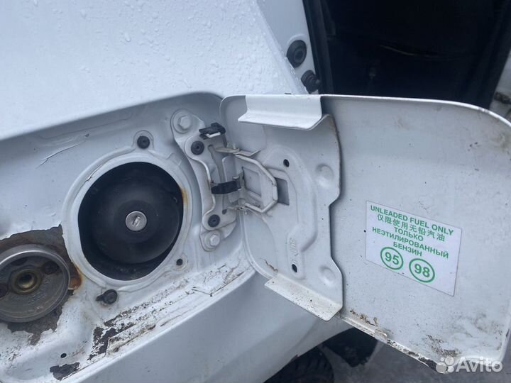 Лючек бензобака logan 2