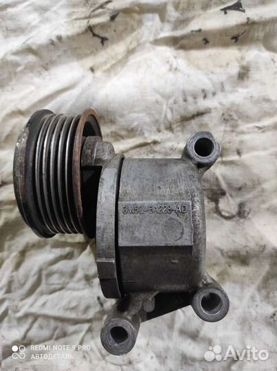 Натяжитель ремня Ford focus 2