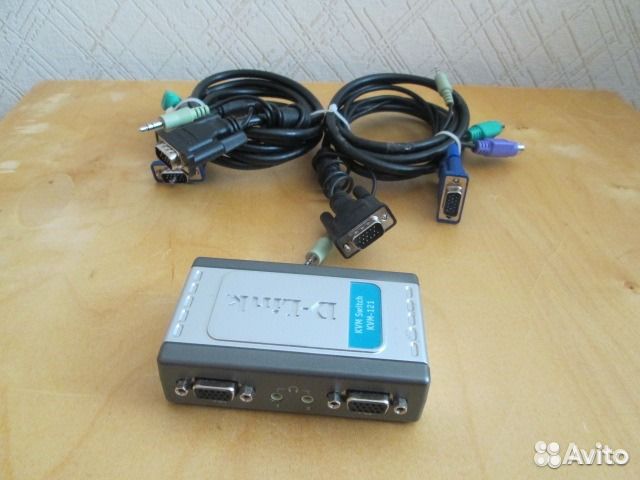 2-портовый KVM-переключатель с портами PS2