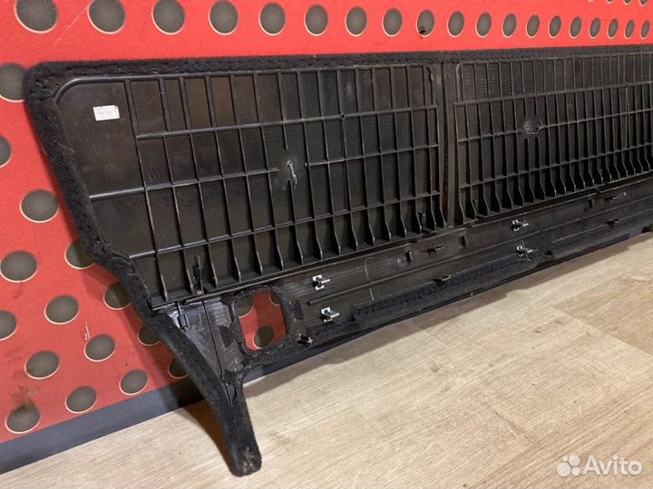 Пол багажника Jeep Grand Cherokee WK2 2016