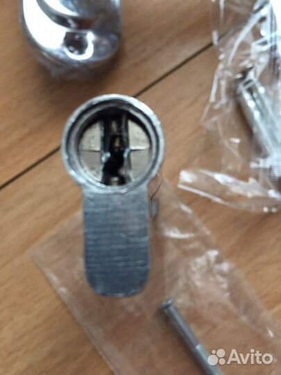 Замок на дверь