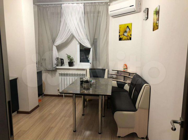2-к. квартира, 56 м², 2/4 эт.