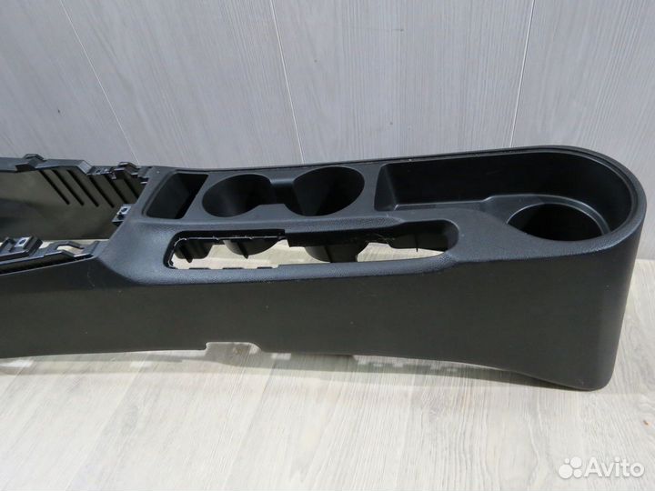 Центральная консоль Kia Rio 4