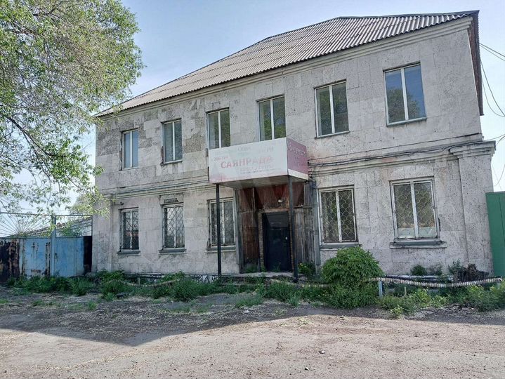 Коттедж 250 м² на участке 12 сот.