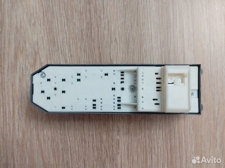 Блок управления стеклоподъёмников Рав 4 XA-40