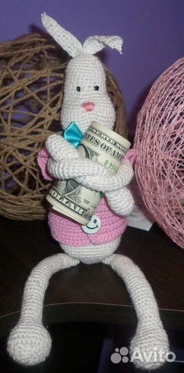 Игрушка вязаная кукла