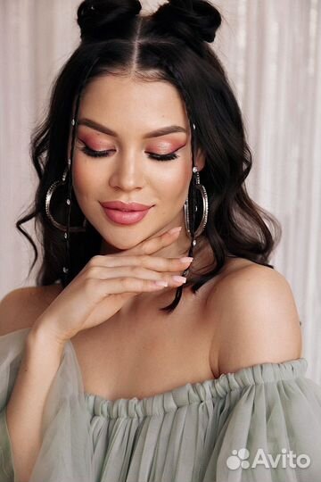 Прически и макияж, визажист