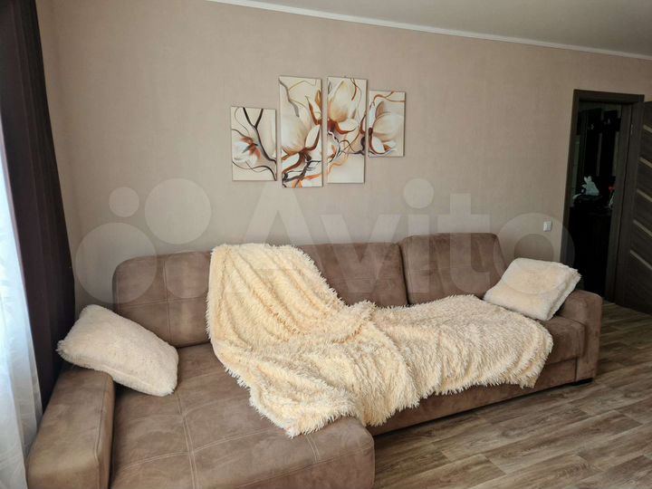 2-к. квартира, 58 м², 9/10 эт.