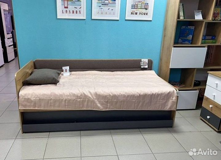 Детская кровать с дополнительным местом