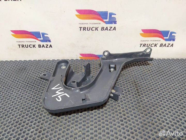 Петля подножки обслуживания правая Volvo FH