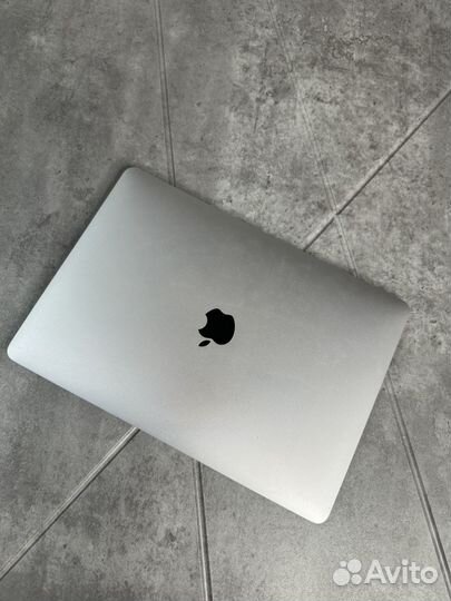Apple MacBook Pro 13 2107 128gb